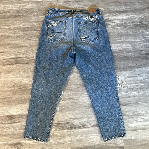 AE Ripped Mom Jeans - Picture 4 of 5